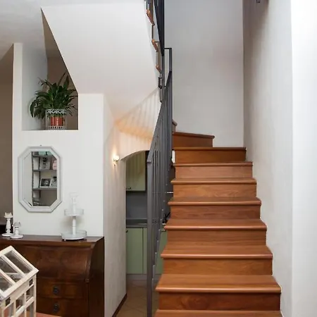 Appartement La Tinaia - Courtyard House With Private Garden Gattico