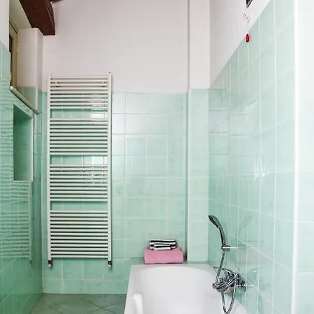 La Tinaia - Courtyard House With Private Garden Appartement *